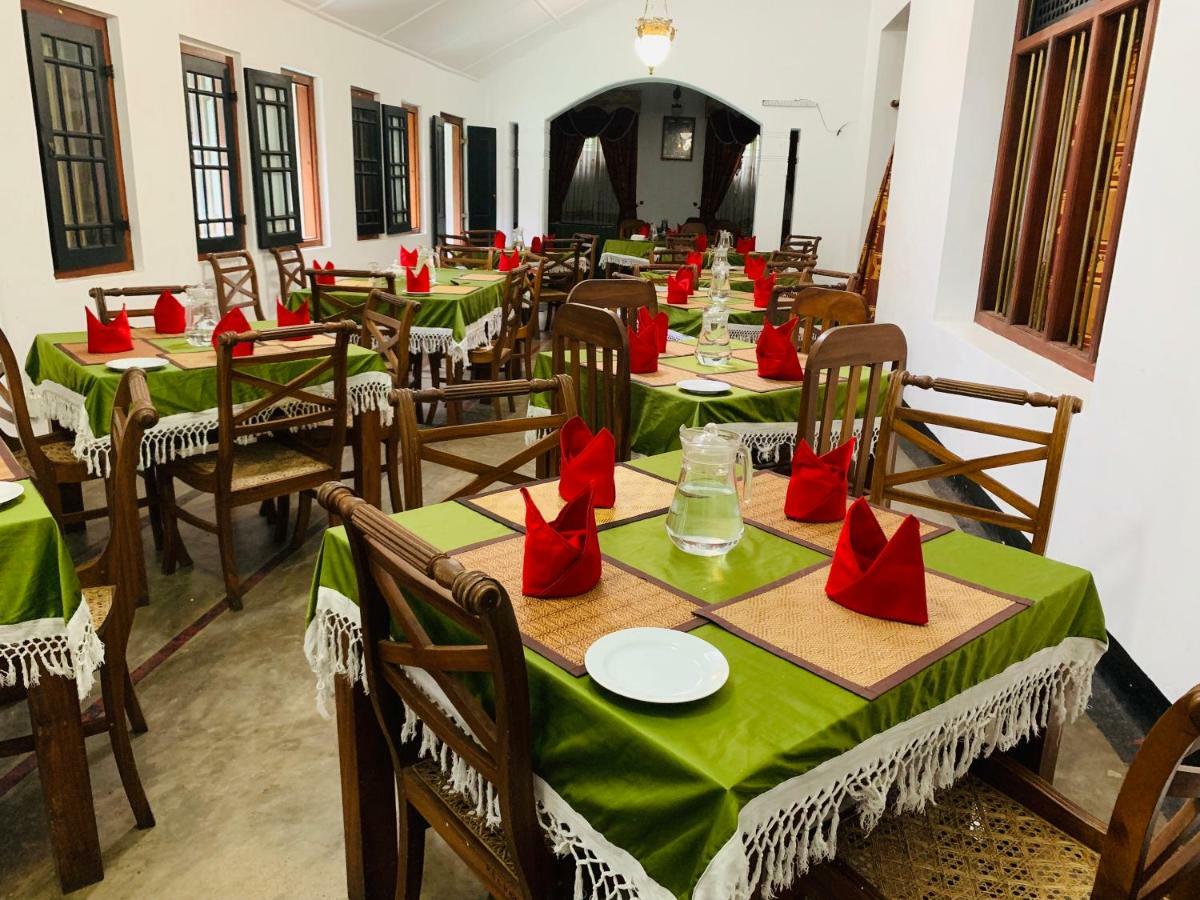 Randiyaepiliyagoda Resort Avissawella Ngoại thất bức ảnh